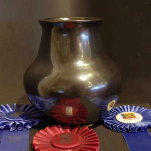 Shouldered plain black water jar