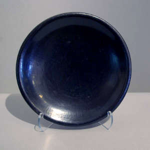 Plain black plate