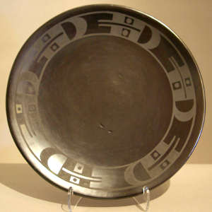 Unusual design on a black on black plate