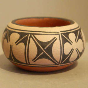 Geometric design on a polychrome jar