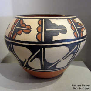 Geometric design on a polychrome jar