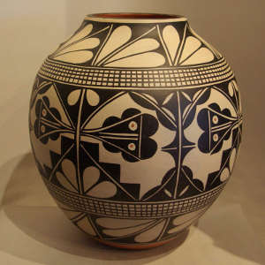 Geometric design on a polychrome jar
