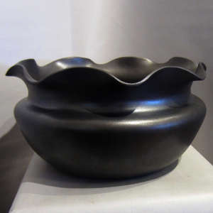 Grandmother jar in black micaceous clay